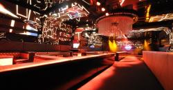We come to Mynt to see and be seen: with a bit of luck, you will surely be able to roll the Rs with Ricky Martin, discuss brushing with Paris Hilton, or your latest short film with Sean Penn. Bleu7.com
