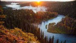 In the middle of tranquil Lappish nature, on top of the hill Ollerovaara, exists a rural getaway like no other. Far from the everyday, yet closer than you might think. Bleu7.com